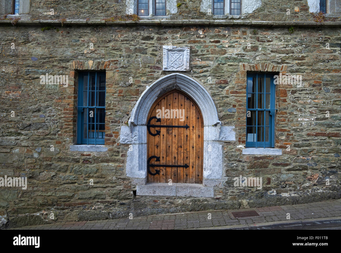 Originally  built as the Customs House, the 15th Century Desmond Castle & International Museum of Wine, Cork Street, Kinsale, County Cork, Ireland Stock Photo