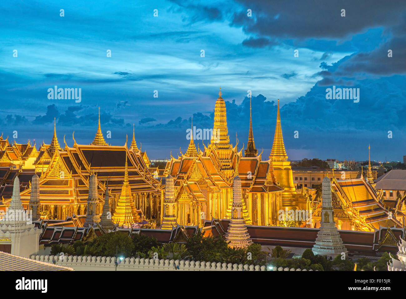 Wat Phra Kaew, Temple of the Emerald Buddha,Grand palace at twilight in Bangkok, Thailand Stock Photo