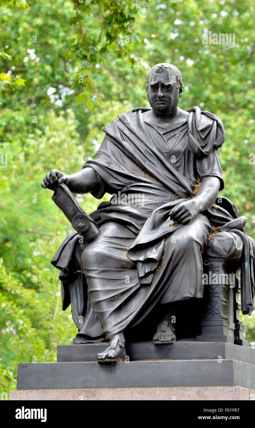 London, England, UK. Statue of Charles James Fox (1749-1806) Whig politician. Bloomsbury Square; 1816, by Sir Richard Westmacott Stock Photo