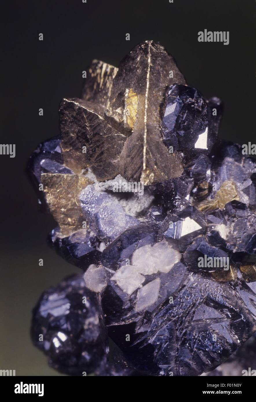Minerals Sulphides Chalcopyrite (Copper Iron Sulfide) with Blende