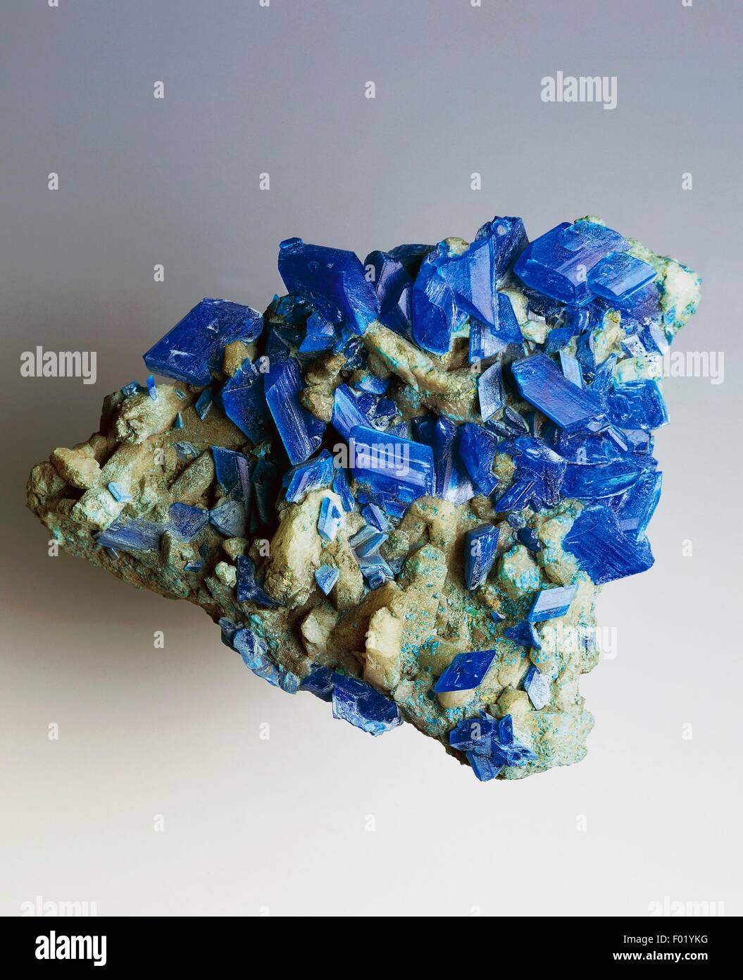 Copper sulfate crystals Stock Photo Alamy