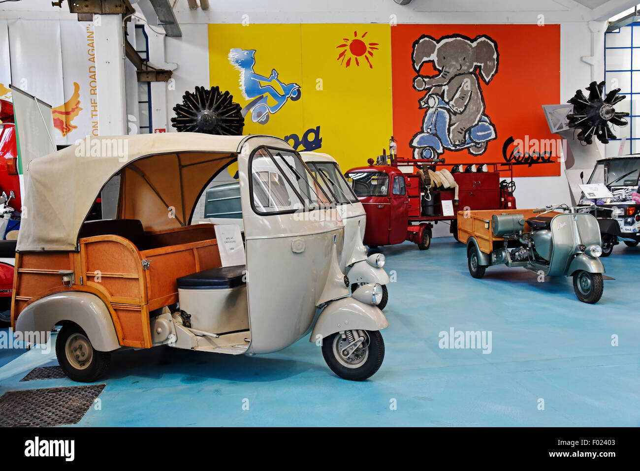 Vespa ape hi-res photography and images Alamy
