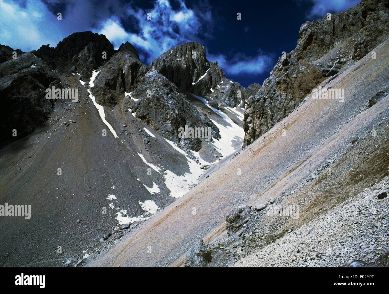 Scree on the slopes of Sasso di Tasca, Val di Tasca, Marmolada Group, Dolomites, Trentino-Alto Adige, Italy. Stock Photo