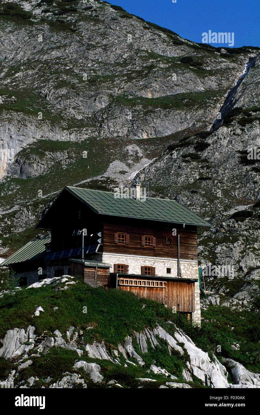 Laufen Hut (1726 m), Tennen Mountains, Salzburg, Austria. Stock Photo