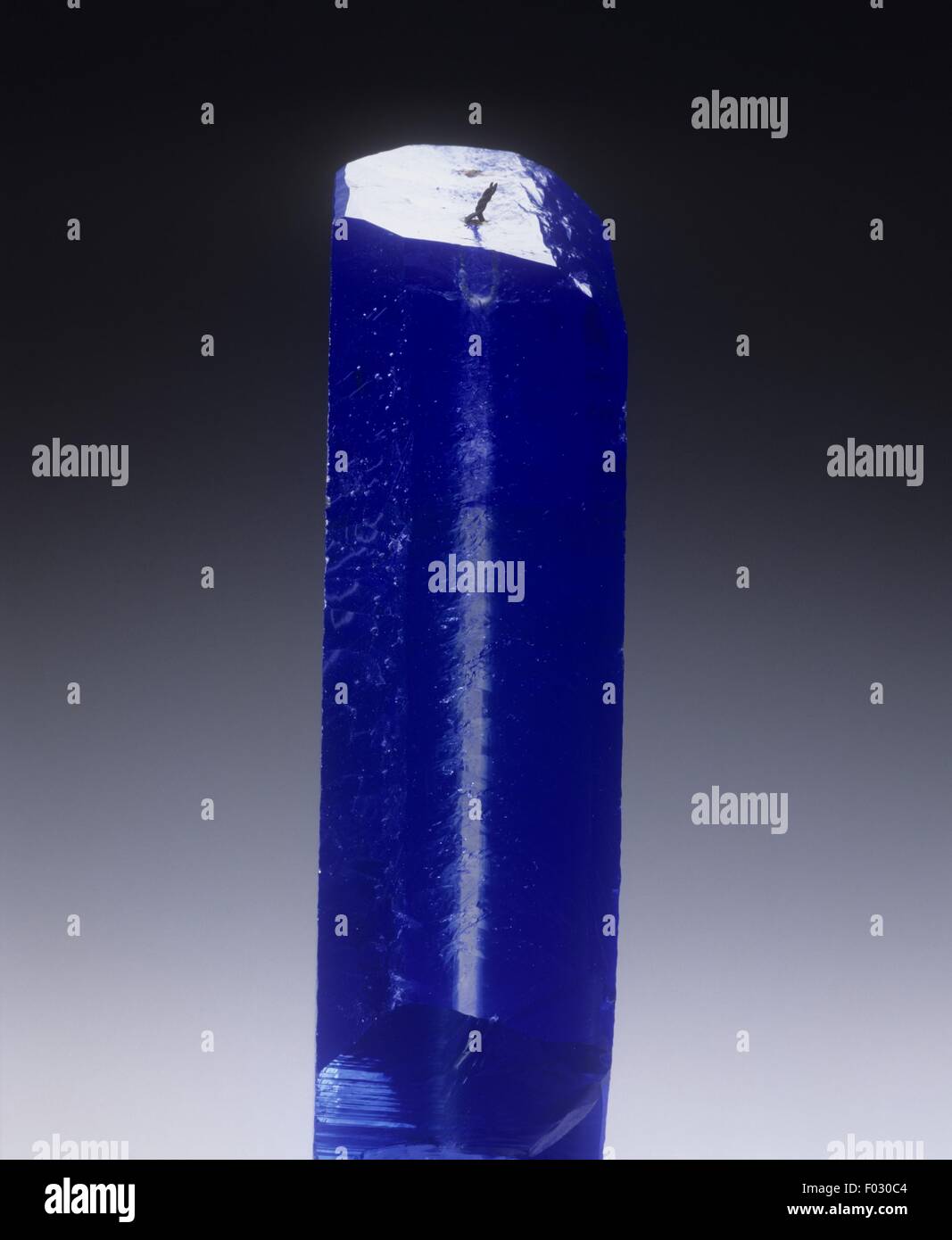 Synthetic quartz crystal hires stock photography and images Alamy