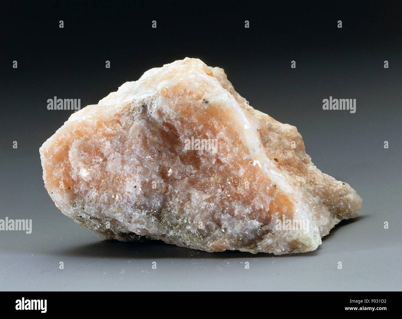 Crystalline limestone rock hi-res stock photography and images - Alamy