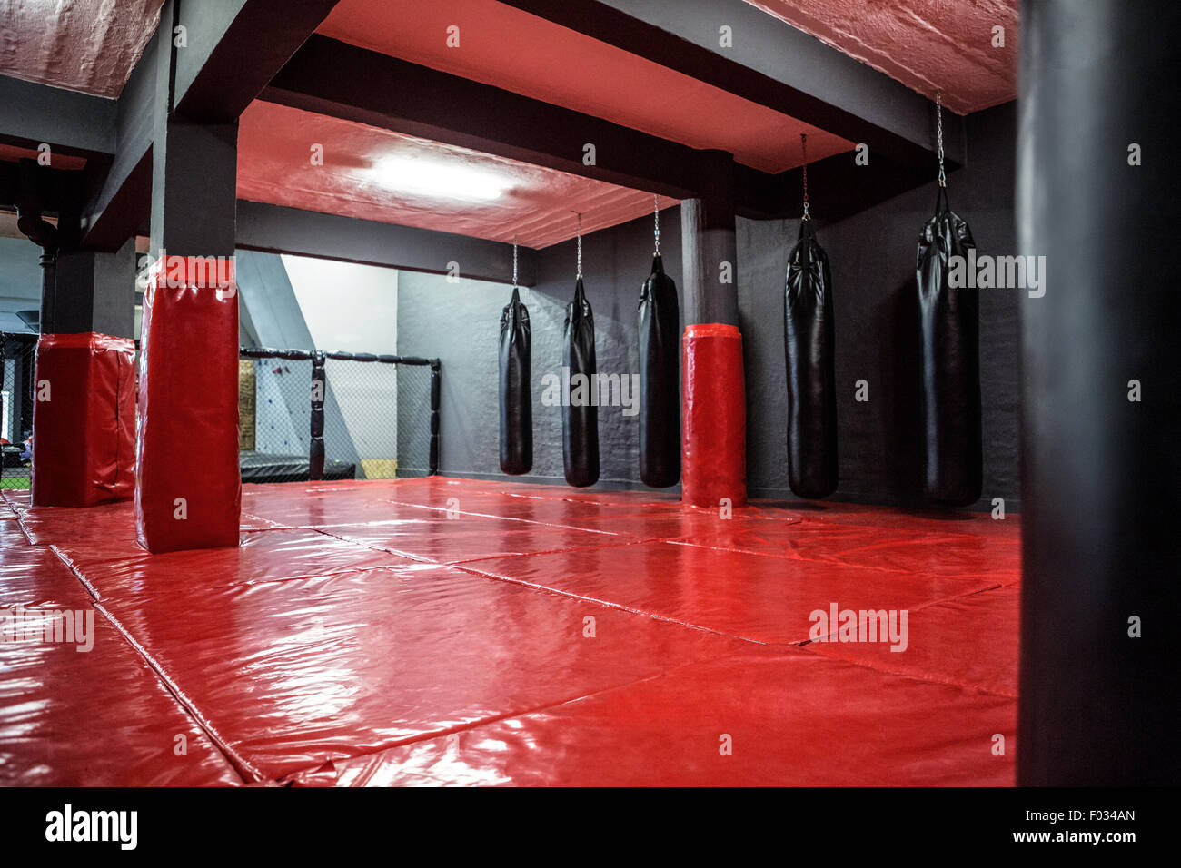 Punching bags hi-res stock photography and images - Alamy