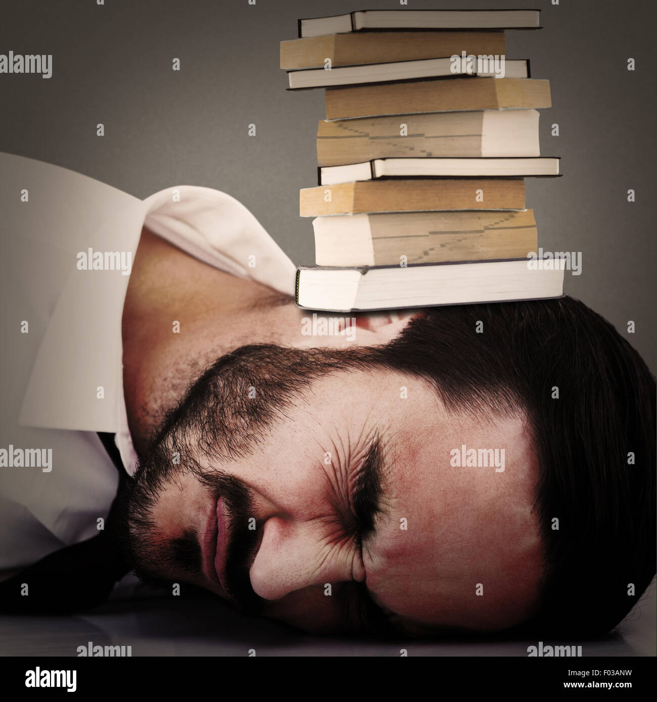 Head banging hires stock photography and images Alamy