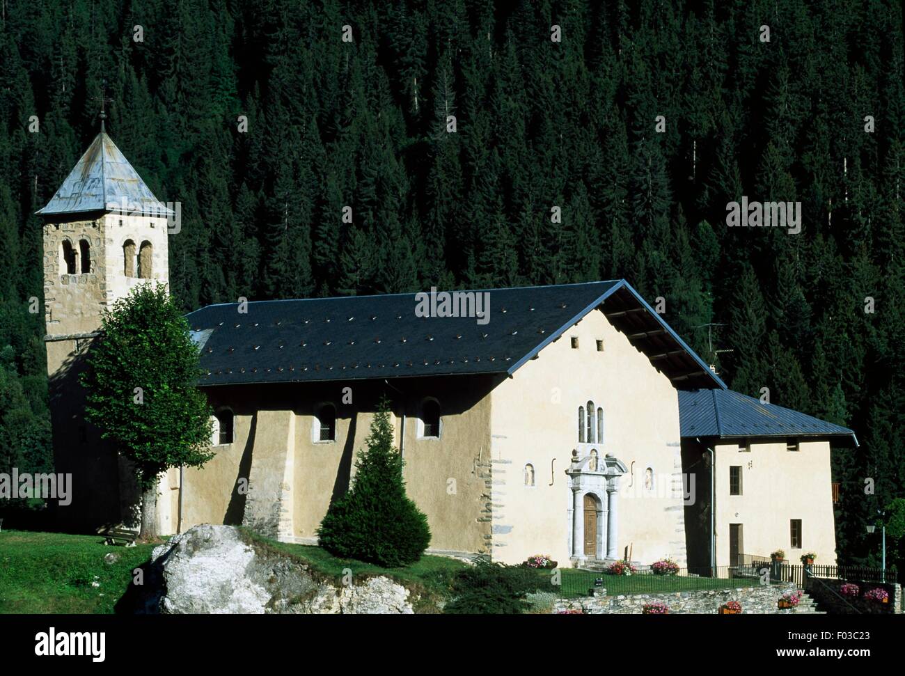 Church at Champagny-En-Vanoise, Vanoise National Park (Parc national de la Vanoise), Savoie, France. Stock Photo