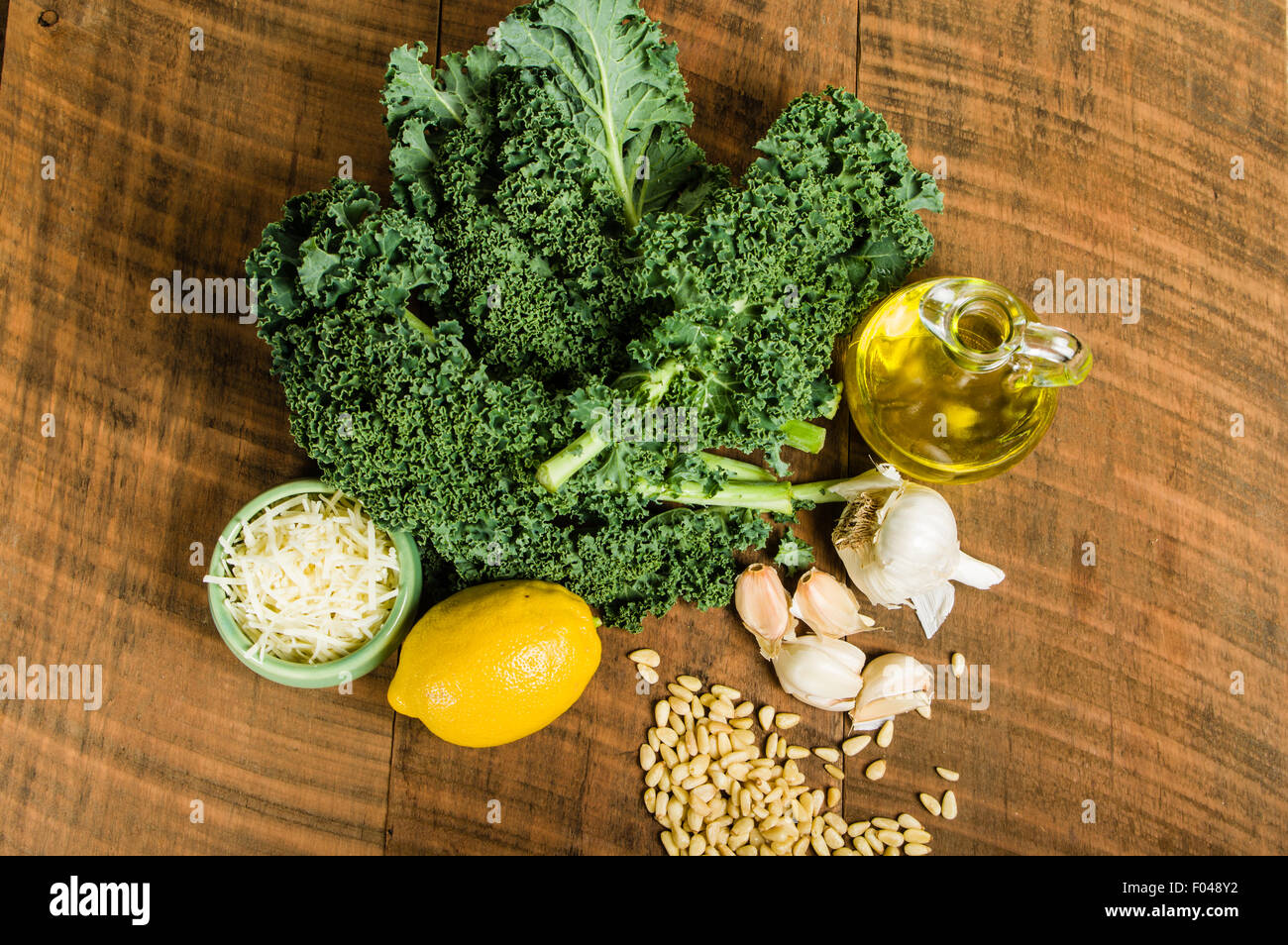 Garlic nuts hires stock photography and images Alamy