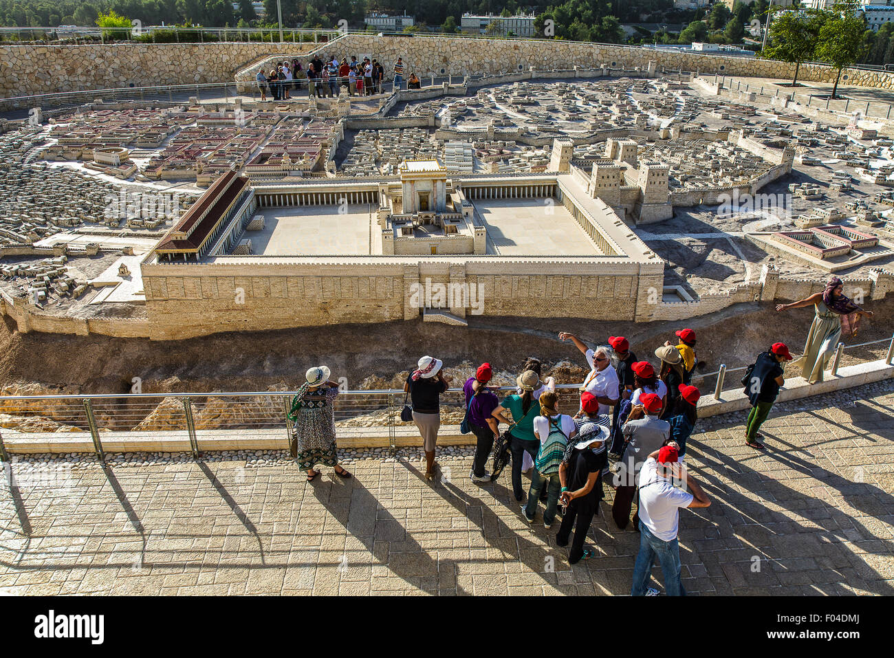 Israel, Jerusalem, tourists in front the model of ancient Jerusalem in the Israel Museum Stock Photo