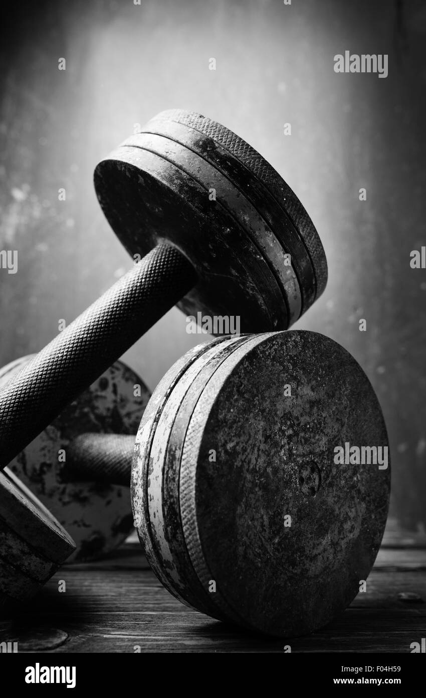 Old dumbbells hi-res stock photography and images - Alamy