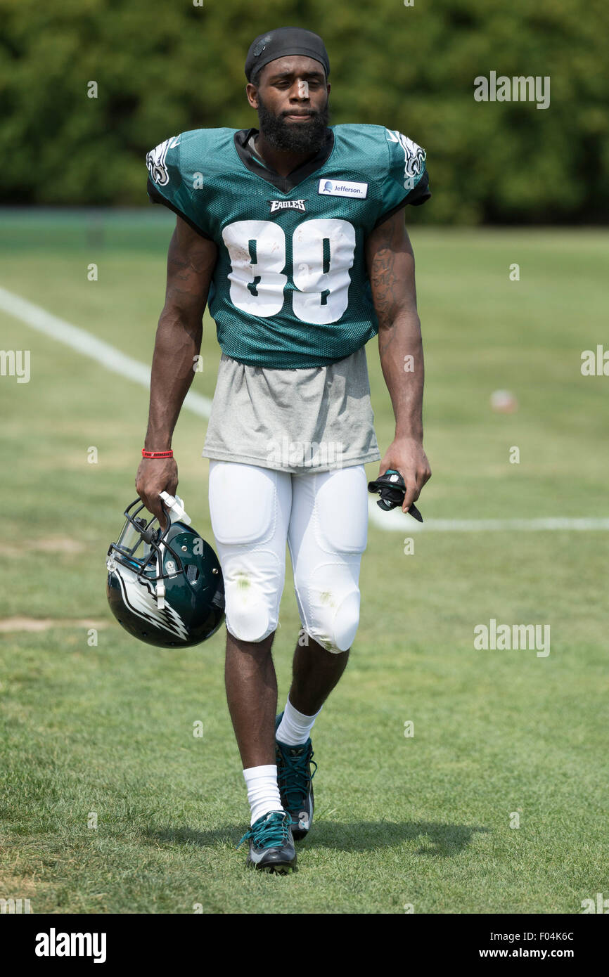 Philadelphia eagles wide receiver hires stock photography and images