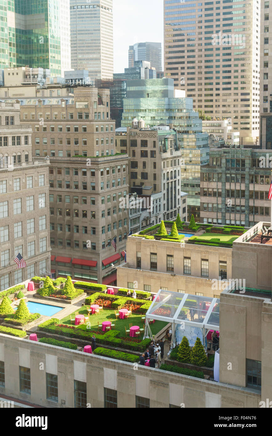 Rockefeller center garden hires stock photography and images Alamy