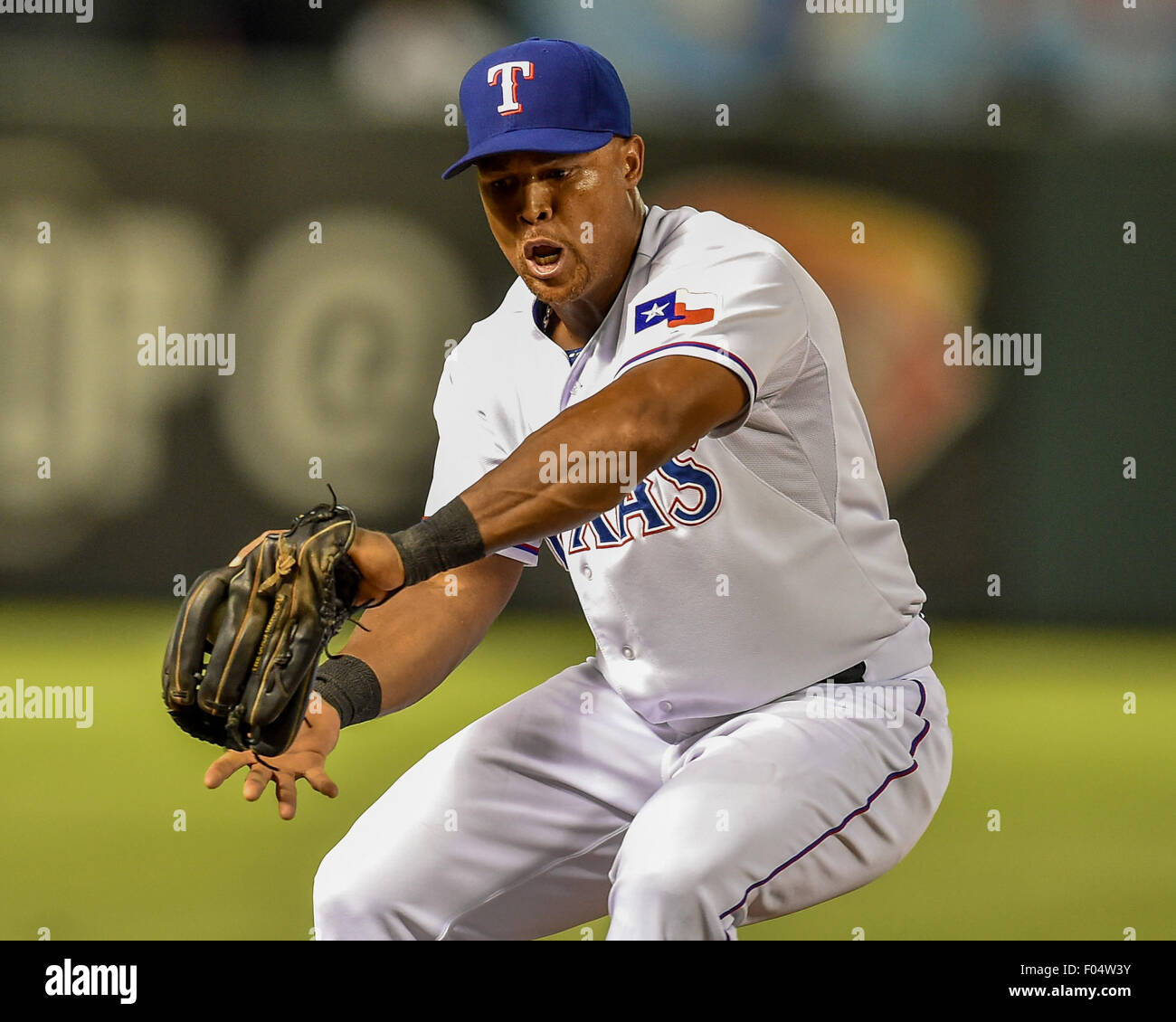 AUG 05, 2015: .Texas Rangers third baseman Adrian Beltre (29) gets to a ...