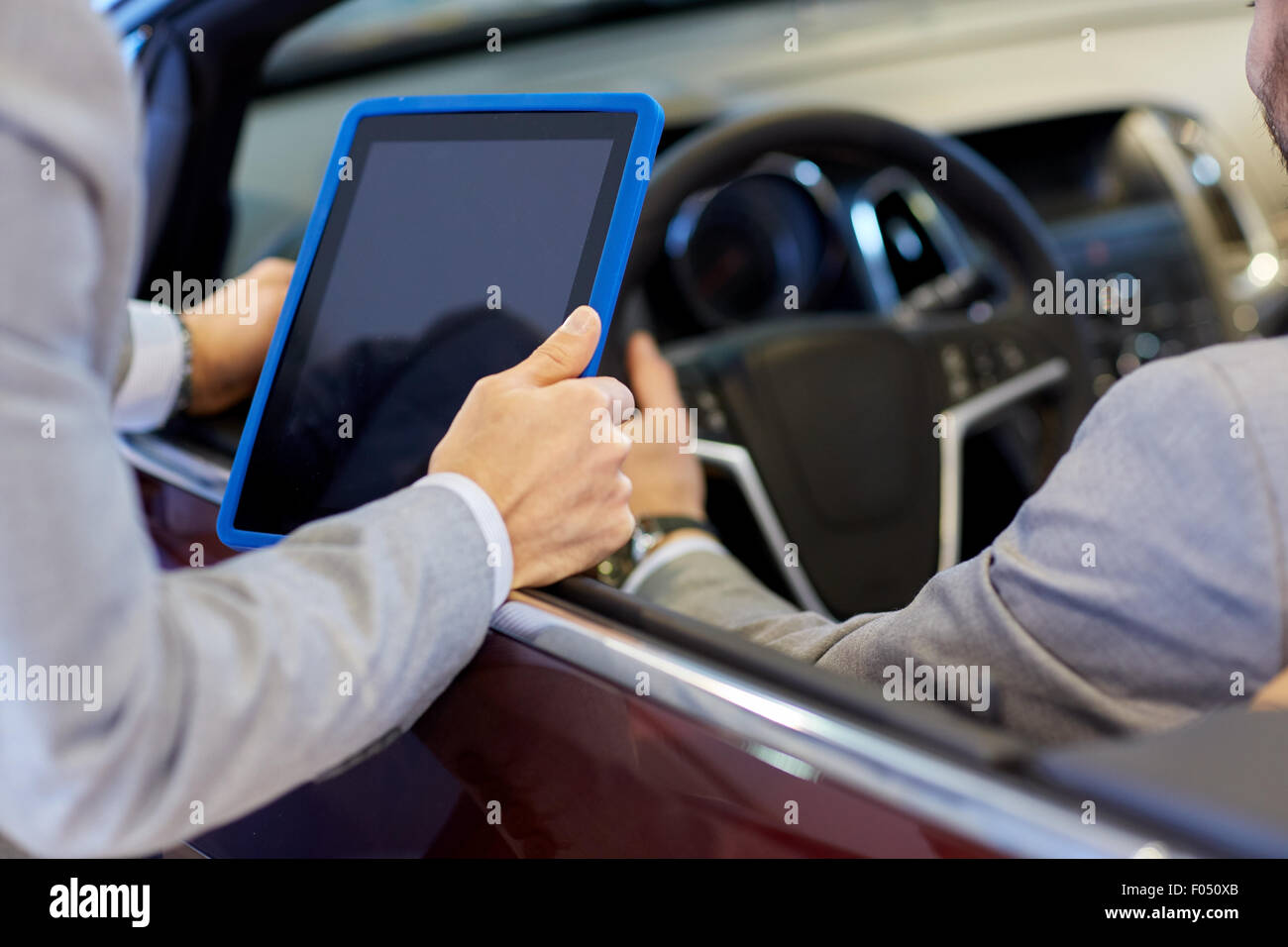 Auto Mobile Stylist Computer Salon car hi-res stock photography and images - Alamy