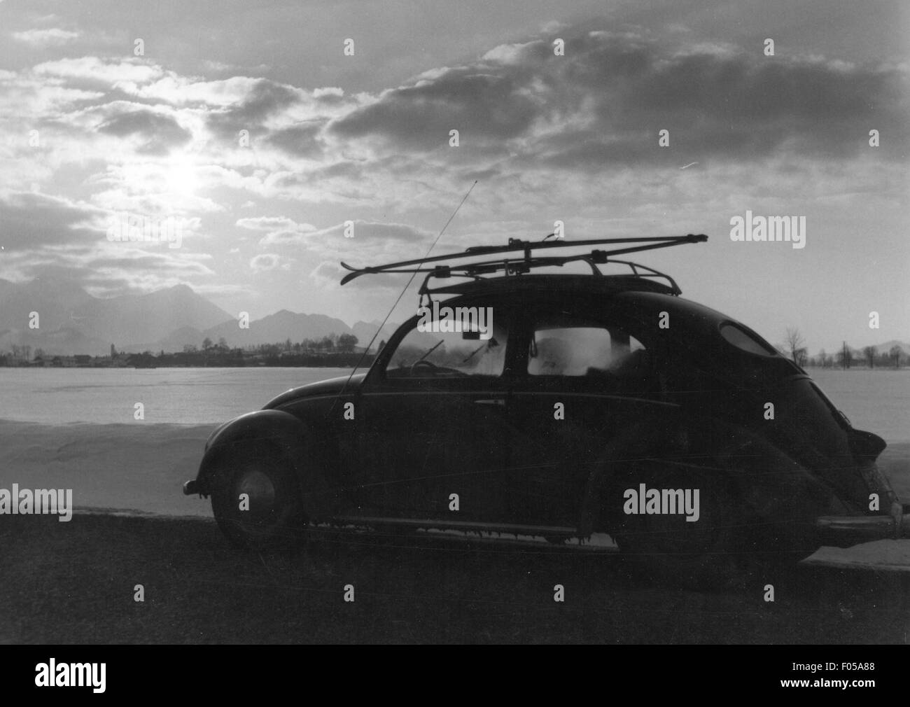 transport / transportation, car, vehicle variants, Volkswagen, VW beetle on wintry road, 1950s, Additional-Rights-Clearences-Not Available Stock Photo