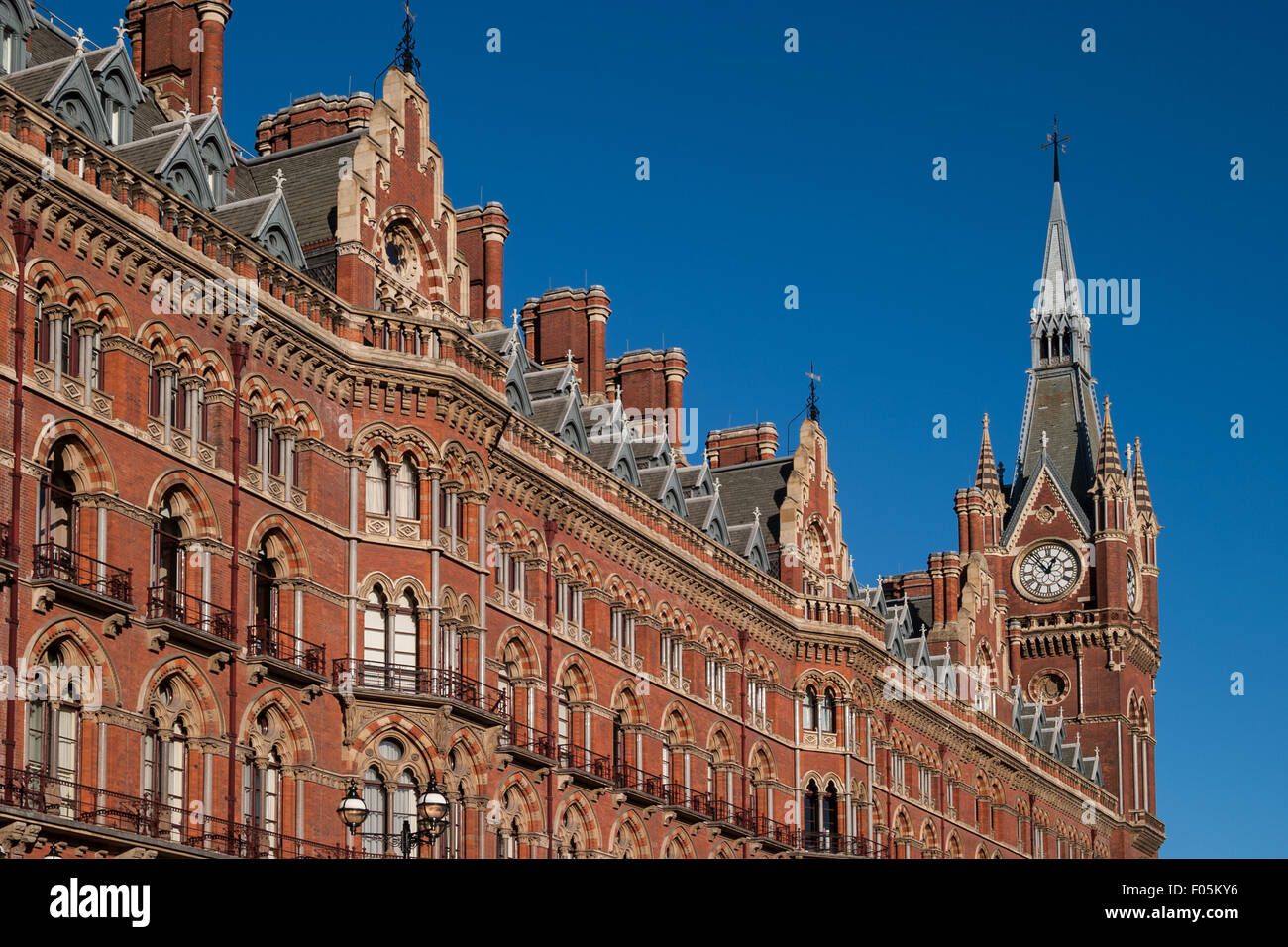 St Pancras Station, Kings Cross, London, England, UK Stock Photo