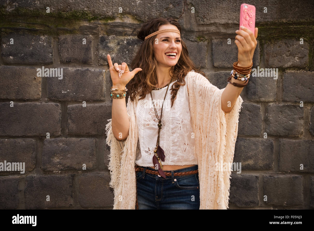 Hippy fashion hi-res stock photography and images - Alamy