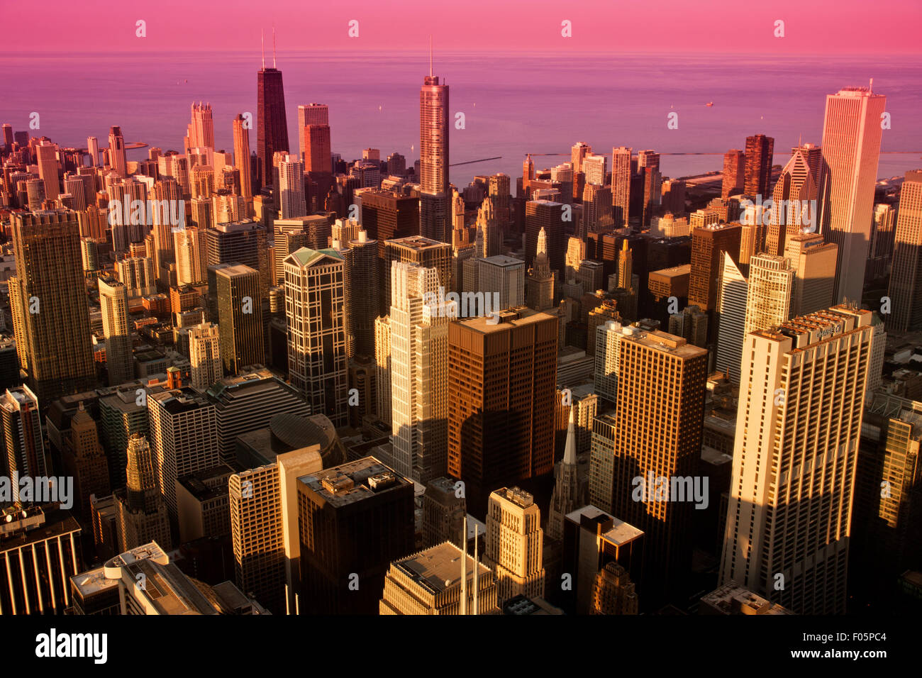 DOWNTOWN LOOP SKYLINE CHICAGO ILLINOIS USA Stock Photo - Alamy