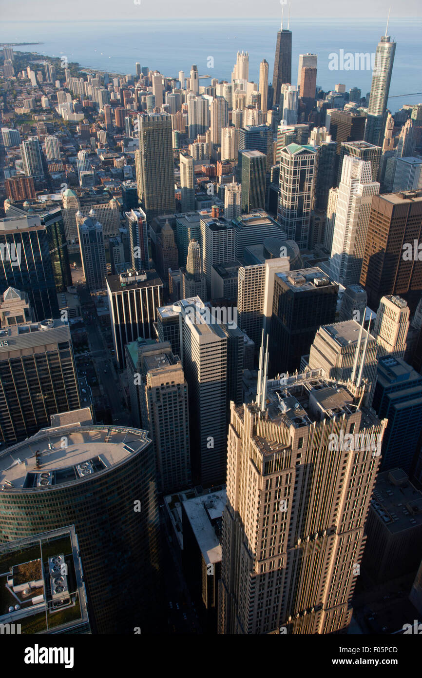 DOWNTOWN LOOP SKYLINE CHICAGO ILLINOIS USA Stock Photo - Alamy