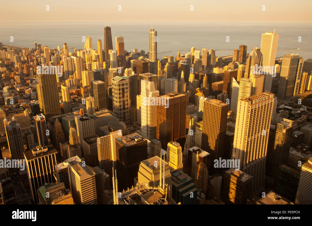DOWNTOWN LOOP SKYLINE CHICAGO ILLINOIS USA Stock Photo - Alamy
