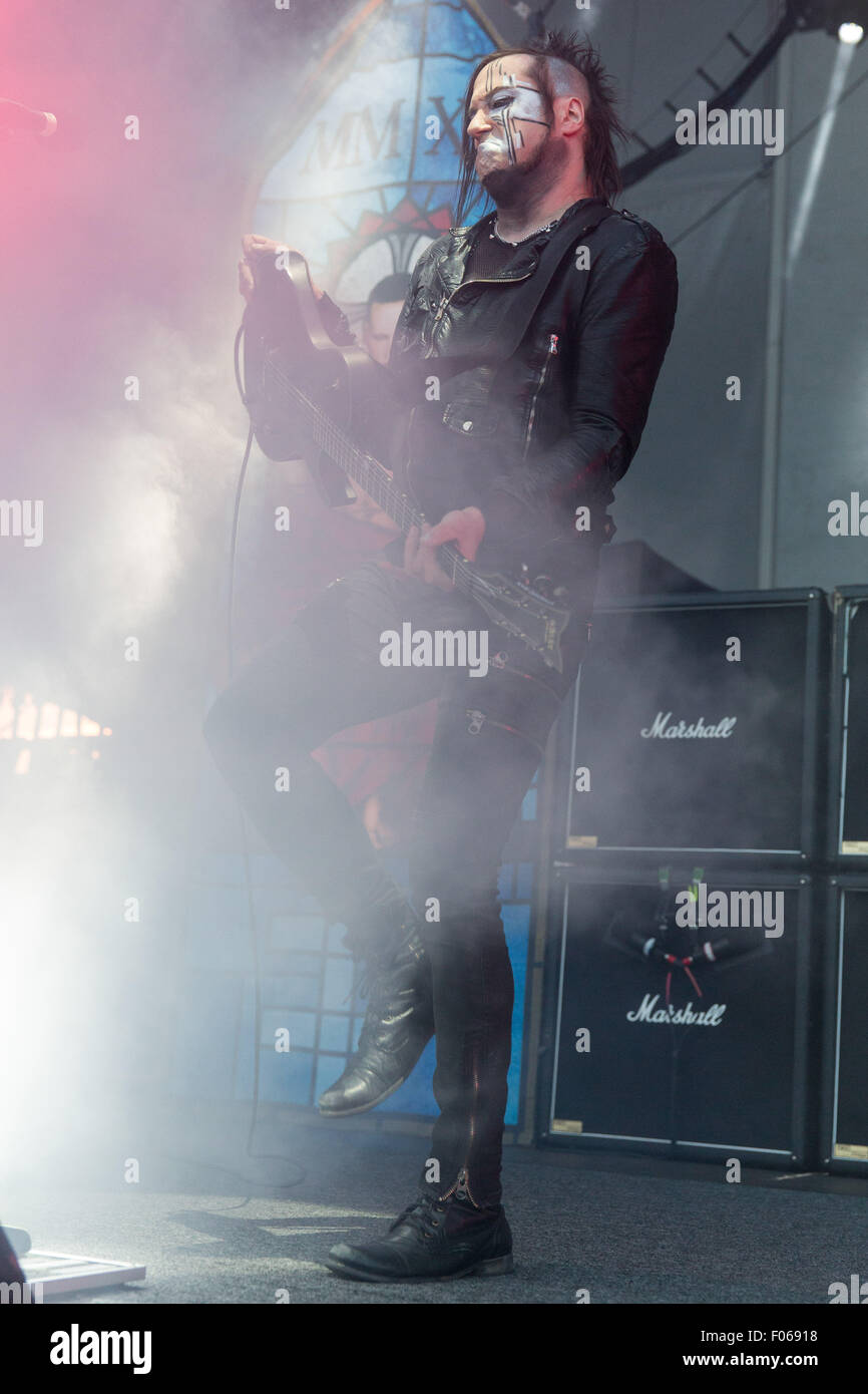 Chicago, Illinois, USA. 7th Aug, 2015. Guitarist PAUL WILEY of Marilyn Manson performs live at the FirstMerit Bank Pavilion on Northerly Island in Chicago, Illinois © Daniel DeSlover/ZUMA Wire/Alamy Live News Stock Photo