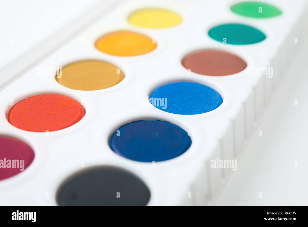 Watercolor tray of paints hires stock photography and images Alamy