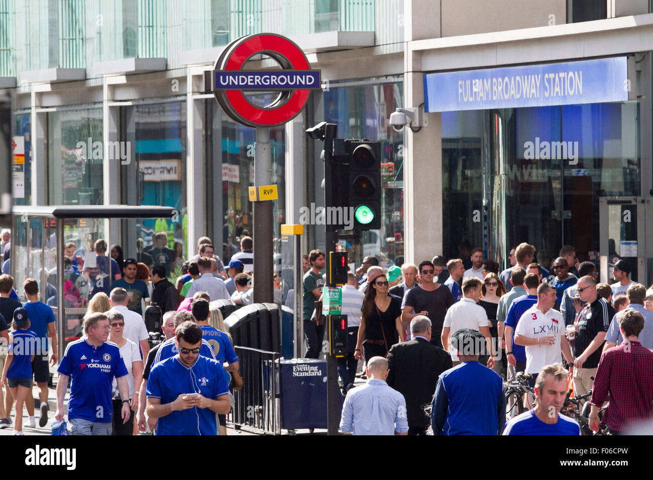 Stamford Bridge London,UK. 8th August 2015. Chelsea Fans gather on the opening day of the English Premier league season to watch defending champions  Chelsea FC v Swansea City at Stamford Bridge. Credit:  amer ghazzal/Alamy Live News Stock Photo