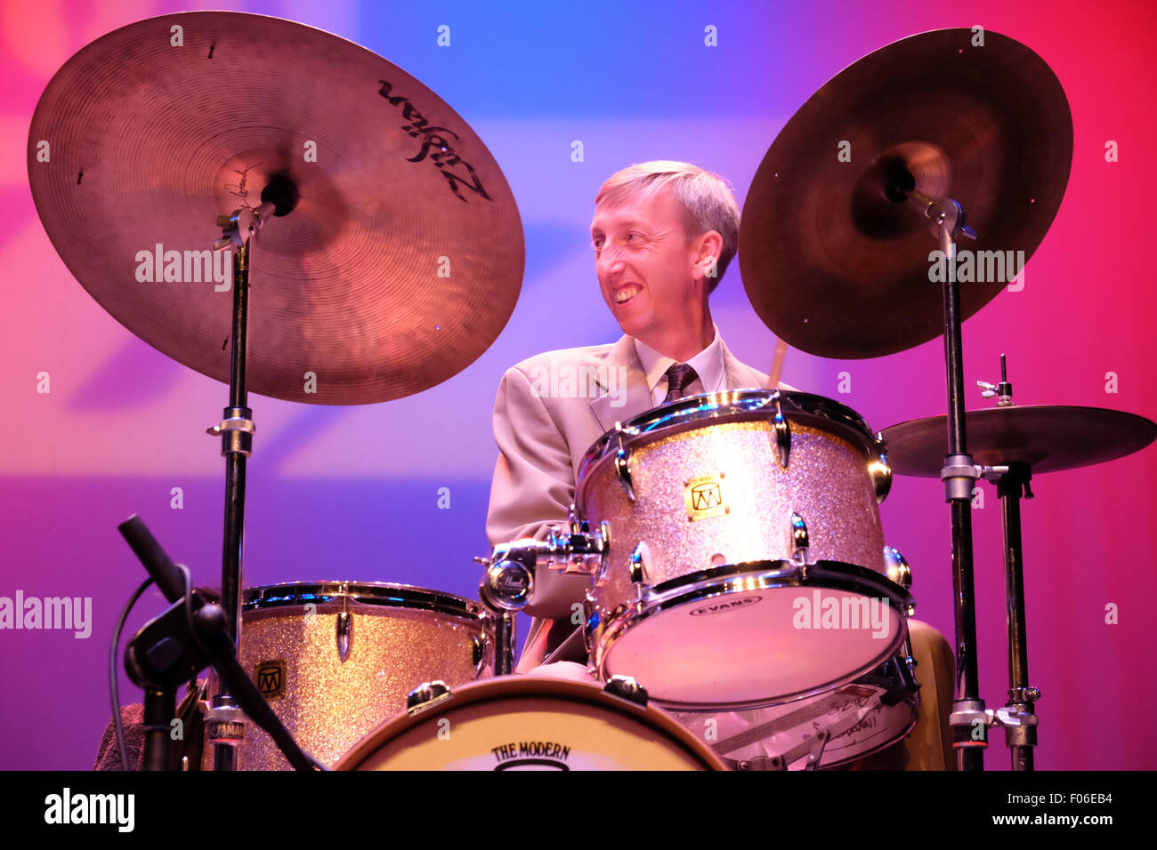 Brecon, Powys, Wales, UK. 8th August, 2015. Brecon Jazz 2015 the Scott Hamilton Quartet performing at the Brycheiniog Theatre. Photo shows Steve Brown on drums. Stock Photo