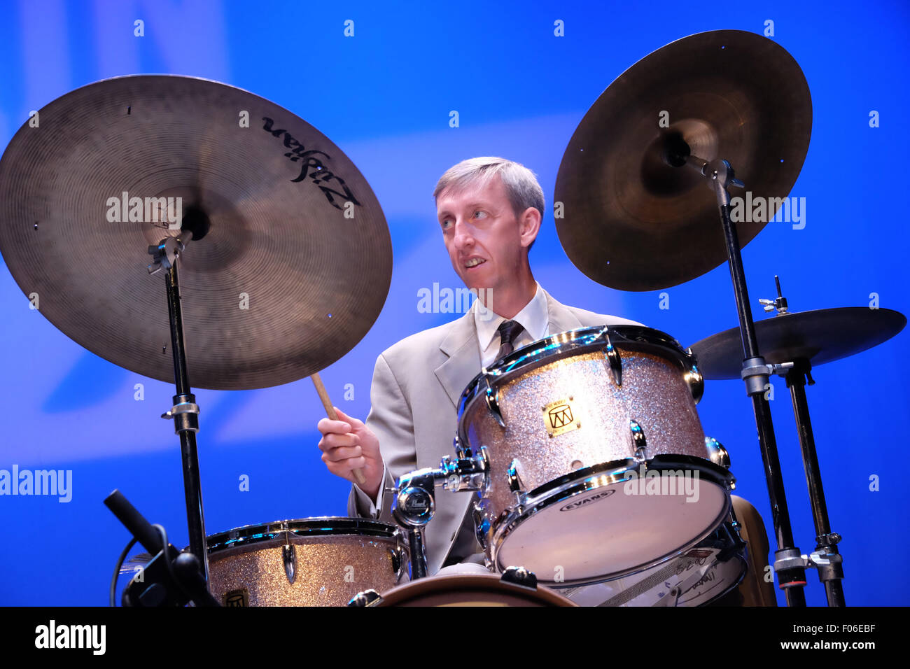 Brecon Jazz Festival, Powys, Wales, UK. August, 2015. Brecon Jazz 2015 the Scott Hamilton Quartet performing at the Brycheiniog Theatre. Photo shows Steve Brown on drums. Stock Photo