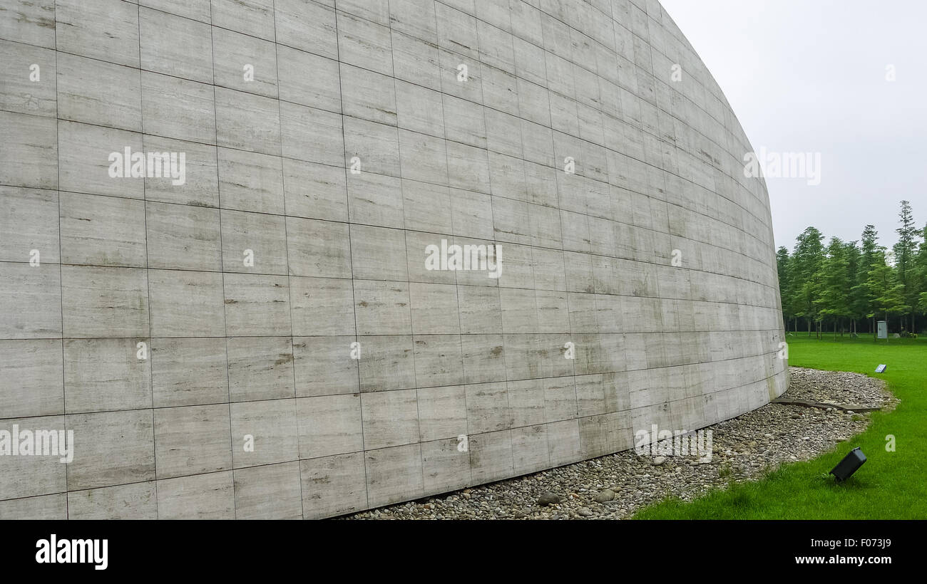 Blank white curved wall hi-res stock photography and images - Alamy