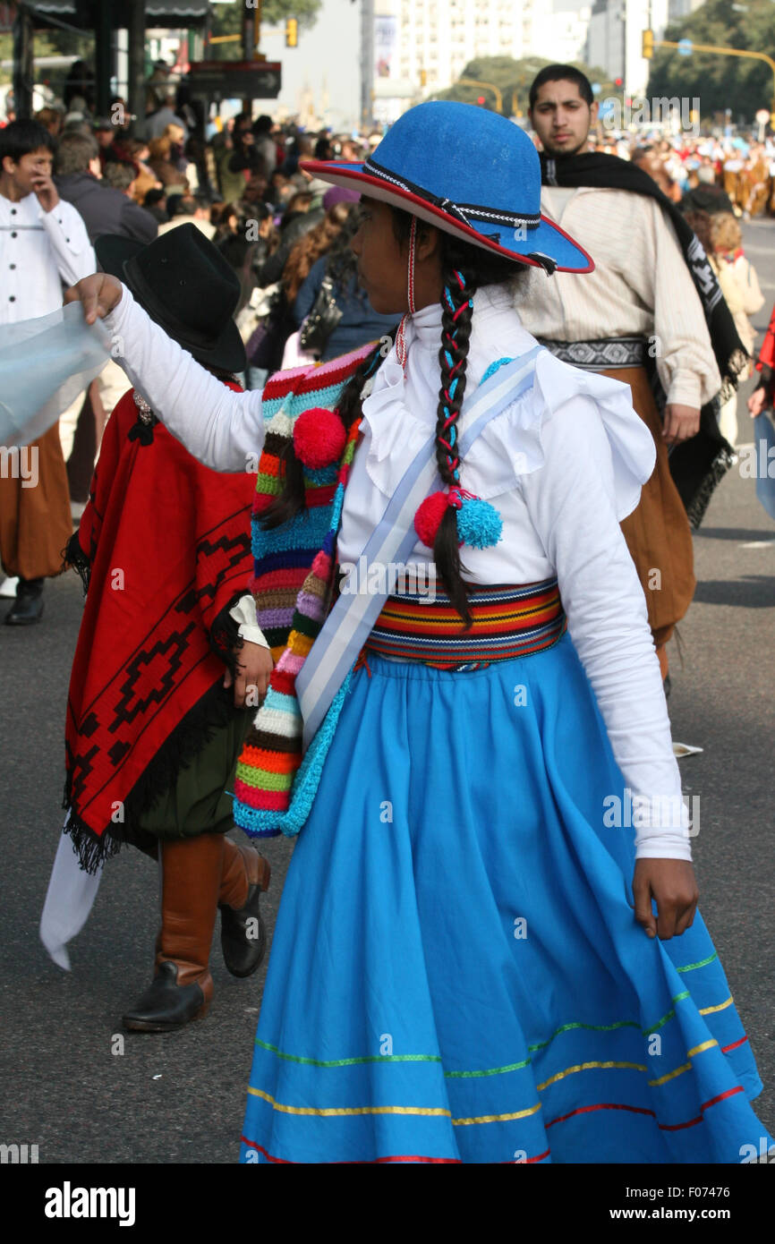 People at the Festival Internacional de Folklore de Buenos Aires