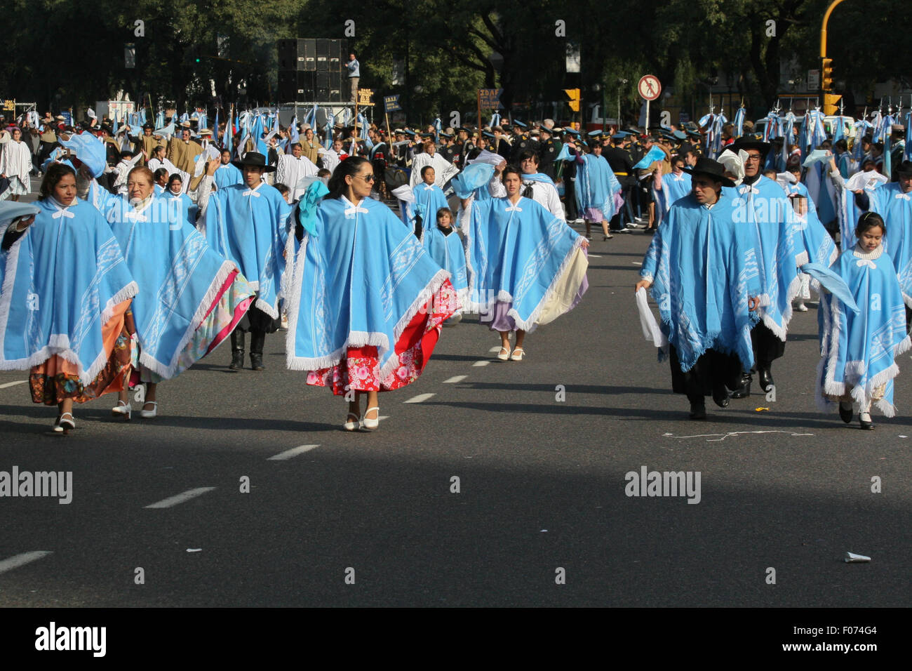 People at the Festival Internacional de Folklore de Buenos Aires