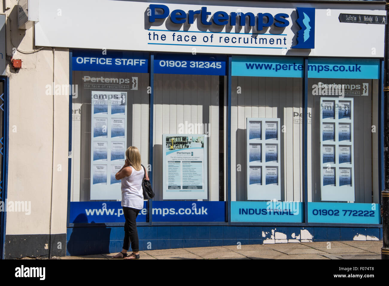 Recruitment agency uk hi-res stock photography and images - Alamy