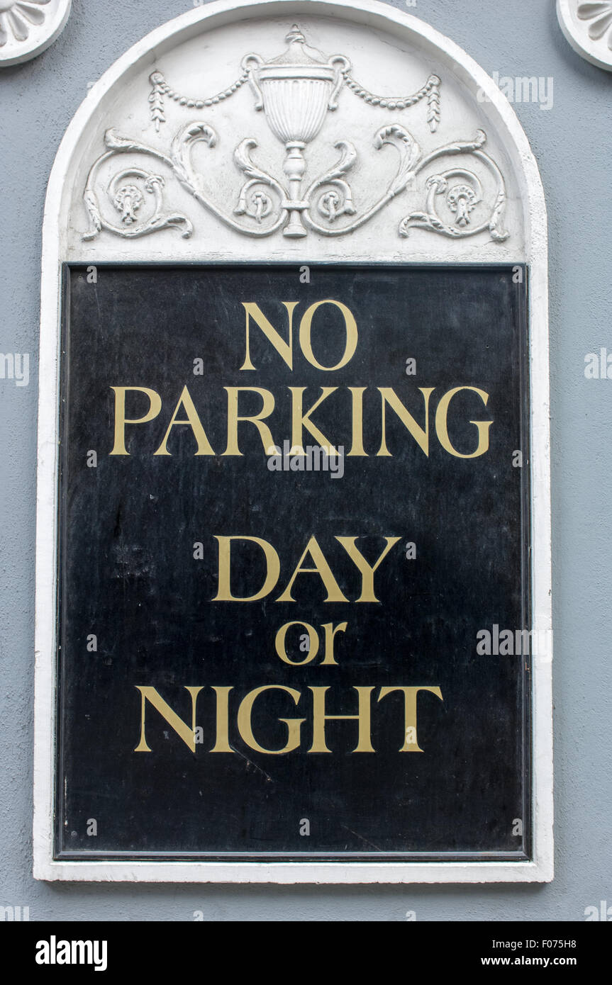 No parking sign black hi-res stock photography and images - Alamy