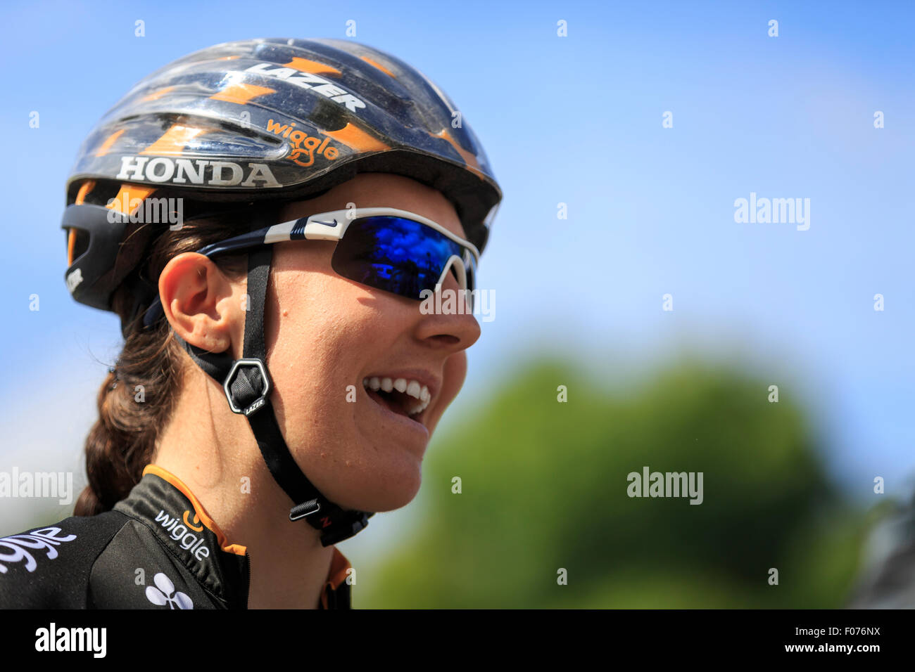 Wiggle cycling best sale glasses
