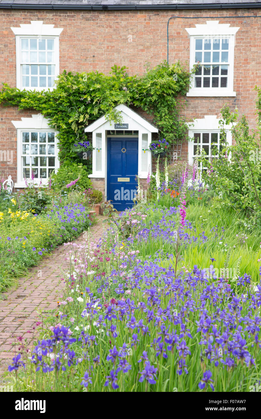 Georgian Architecture And A Colorful Cottage Garden England Uk