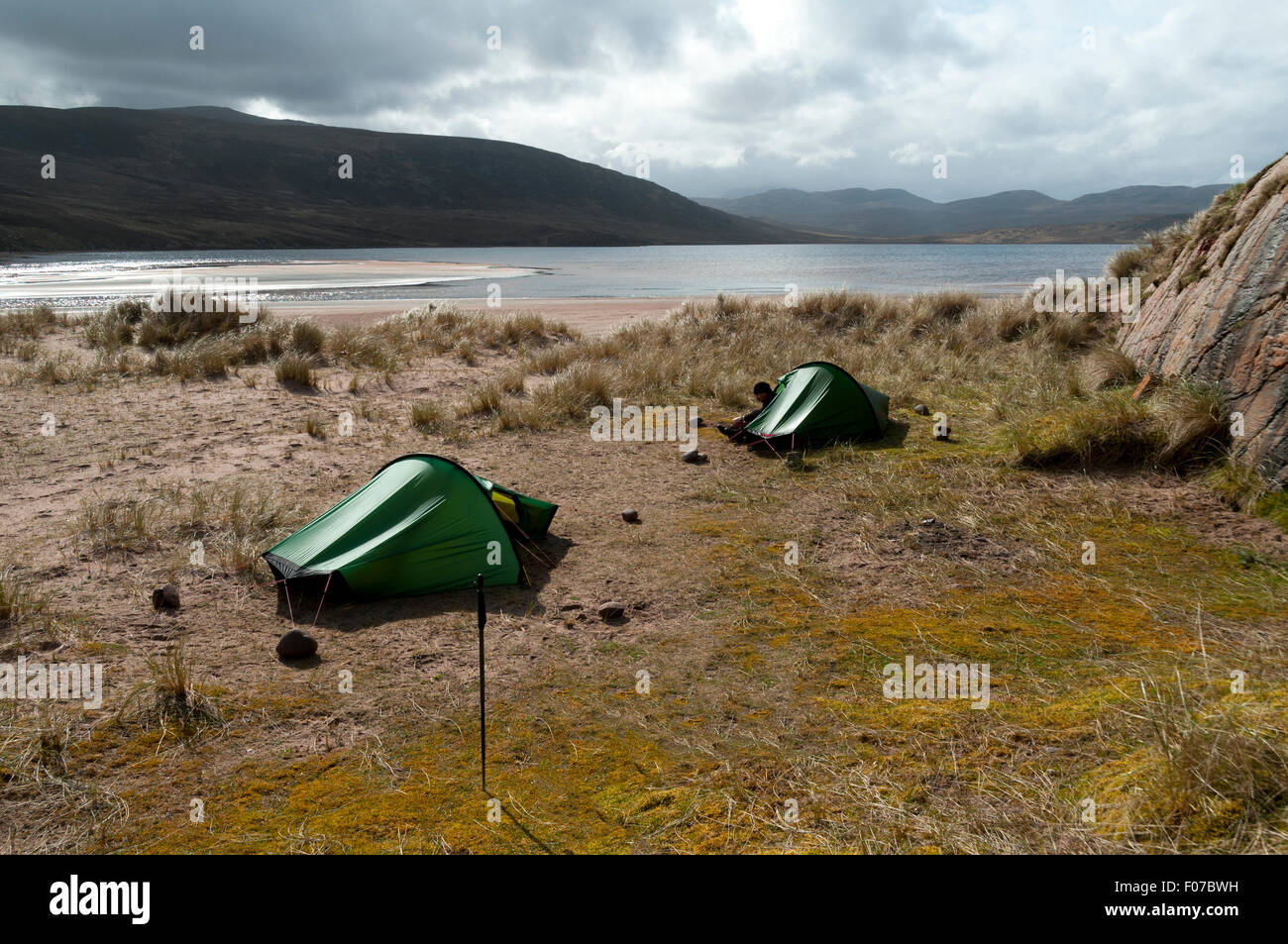 Wild Camping By Sandwood Loch At Sandwood Bay Sutherland Scotland Uk Hilleberg Akto One Person Tents Stock Photo Alamy