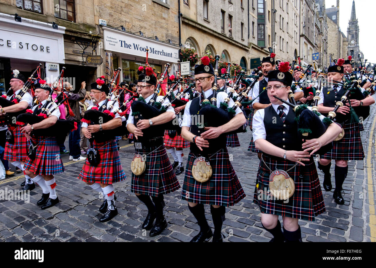 Pipefest 2015 Massed Pipe Bands march down the Royal Mile in