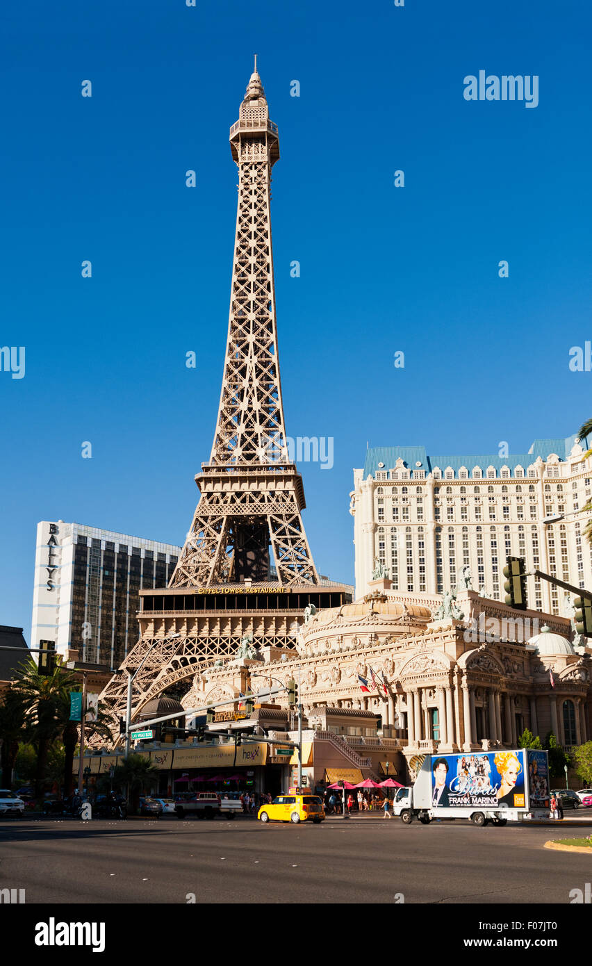 LAS VEGAS - MAR 4: Paris Las Vegas Hotel And Casino Eiffel Tower Replica  With The Theme Of The City Of Paris In France On March 4, 2010 In Las Vegas,  Nevada.