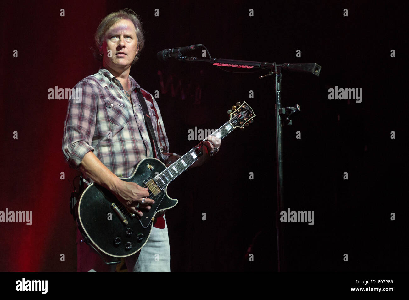 Milwaukee, Wisconsin, USA. 4th Aug, 2015. Guitarist JERRY CANTRELL of Alice In Chains performs live at The Rave in Milwaukee, Wisconsin © Daniel DeSlover/ZUMA Wire/Alamy Live News Stock Photo