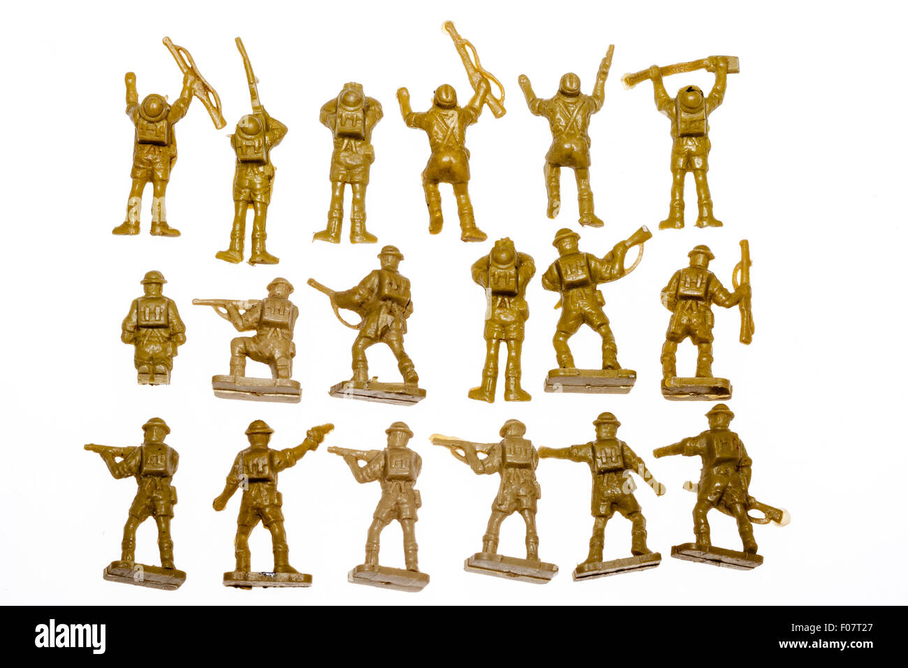 Airfix, HO/OO, 1/72 scale plastic model figures. World War Two, 8th army. Three rows of soldiers on plain white background. 1960 original set. Stock Photo