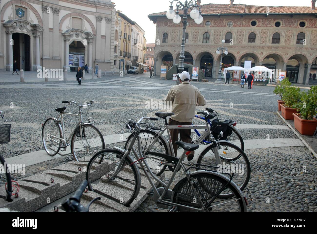 Vigevano (Lombardy, Italy), the Ducal Square and the Dome Stock Photo
