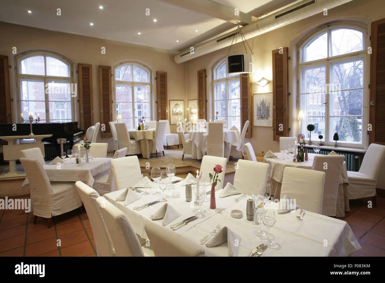 Capos restaurant hires stock photography and images Alamy