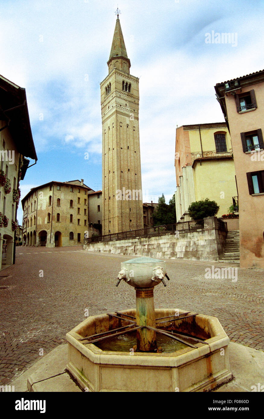 Italy, Friuli Venezia Giulia, Pordenone, Fountain Square. Stock Photo