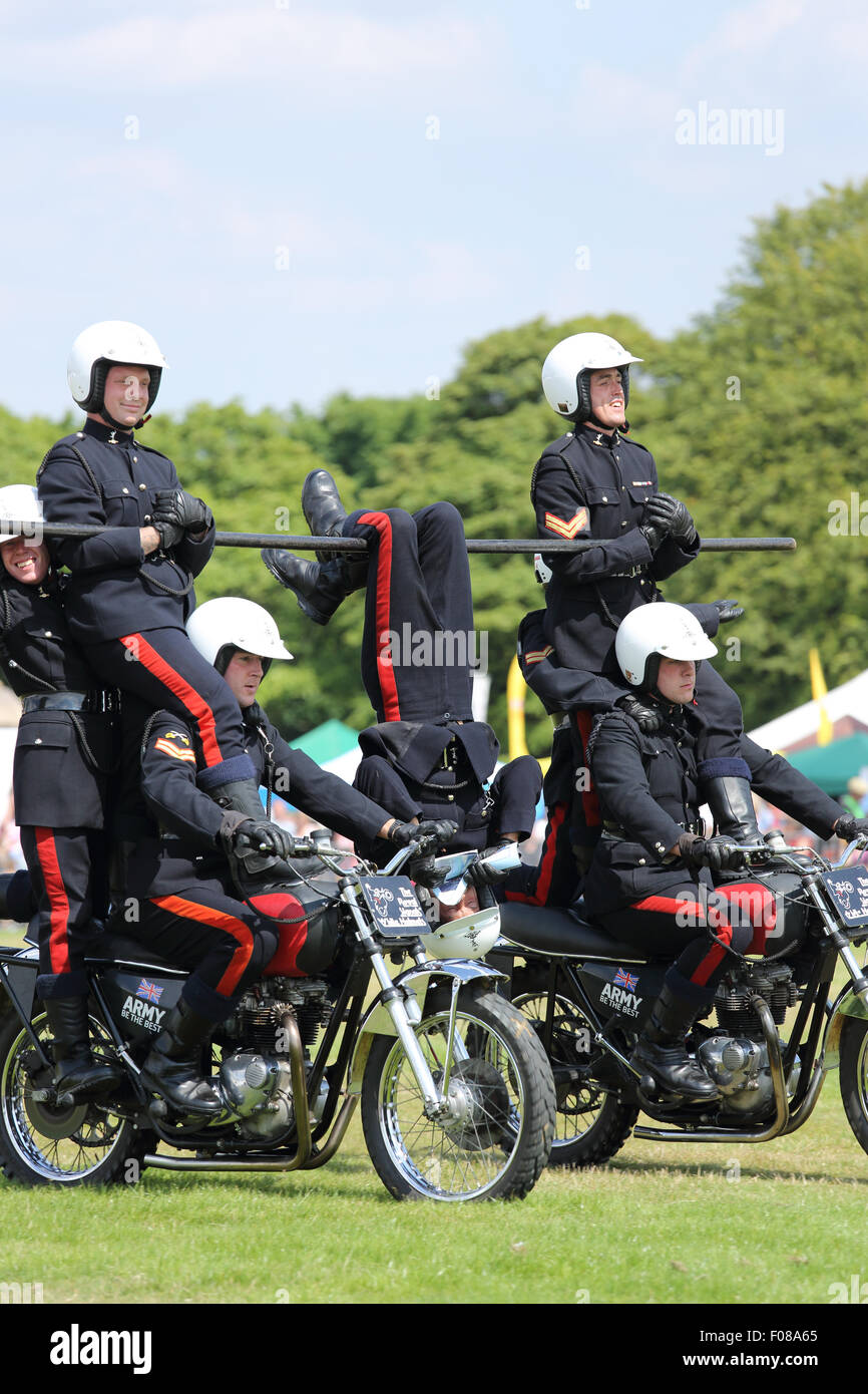 Royal Signals White Helmets Motor cycle Display Team performing stunts at the Halifax show in August 2015 Stock Photo