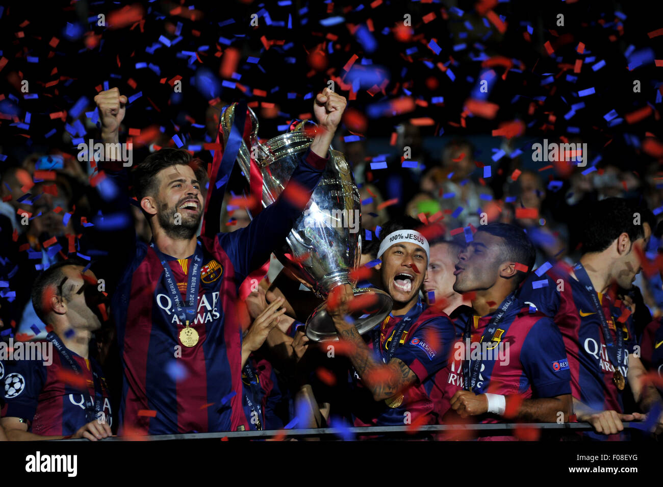 FC Barcelona celebrate after winning the UEFA Champions League Final  against Juventus at Olympiastadion Featuring: Barcelona Celebrations Where:  Berlin, United Kingdom When: 06 Jun 2015 Stock Photo - Alamy