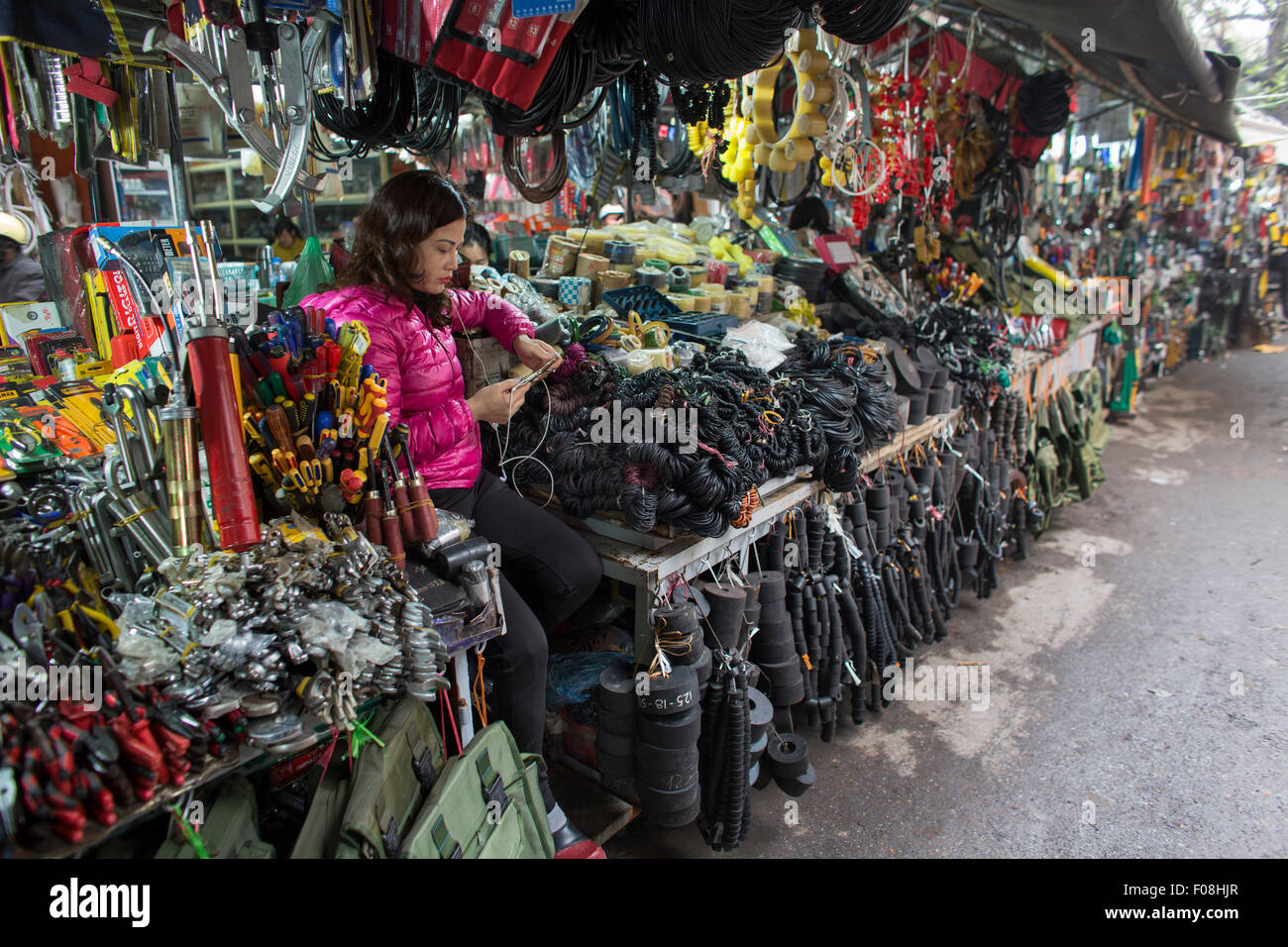hardware and tool market in Hanoi, Vietnam Stock Photo
