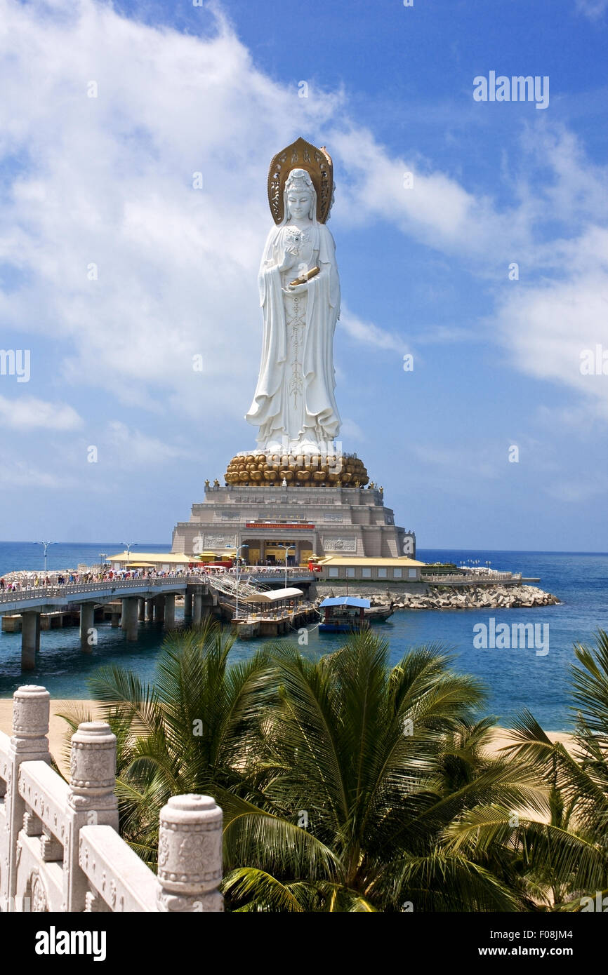 statue of the goddess Guanyin in Nanshan Temple Stock Photo